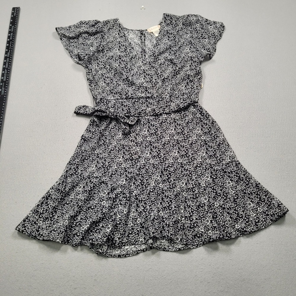 Altar'd State Black White Floral Mini Dress V-Neck Tie Waist 26V532IZYI Womens S
